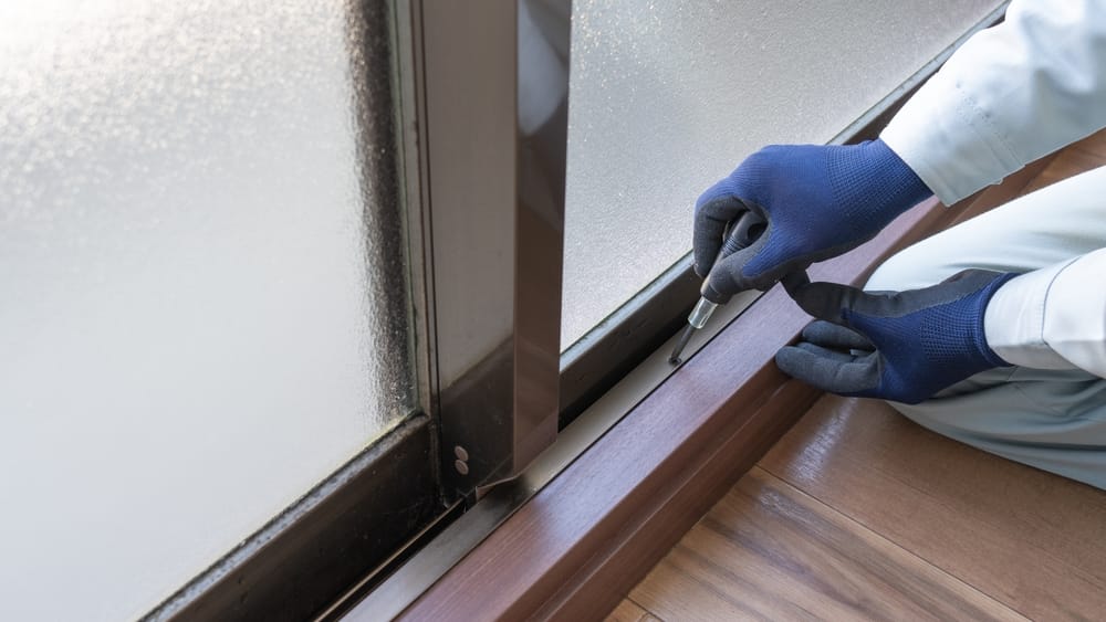 Common Door Problems and Fixes for the Winter